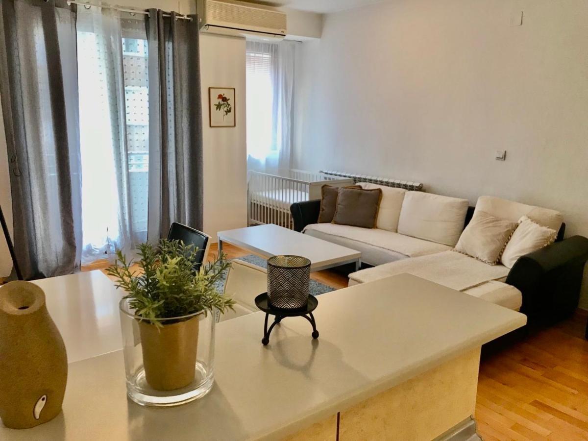 First Choice Apartment Skopje Buitenkant foto