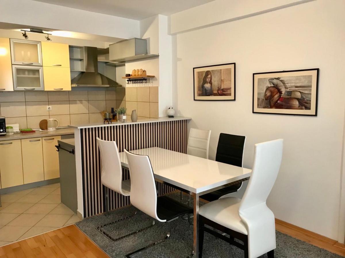 First Choice Apartment Skopje Buitenkant foto