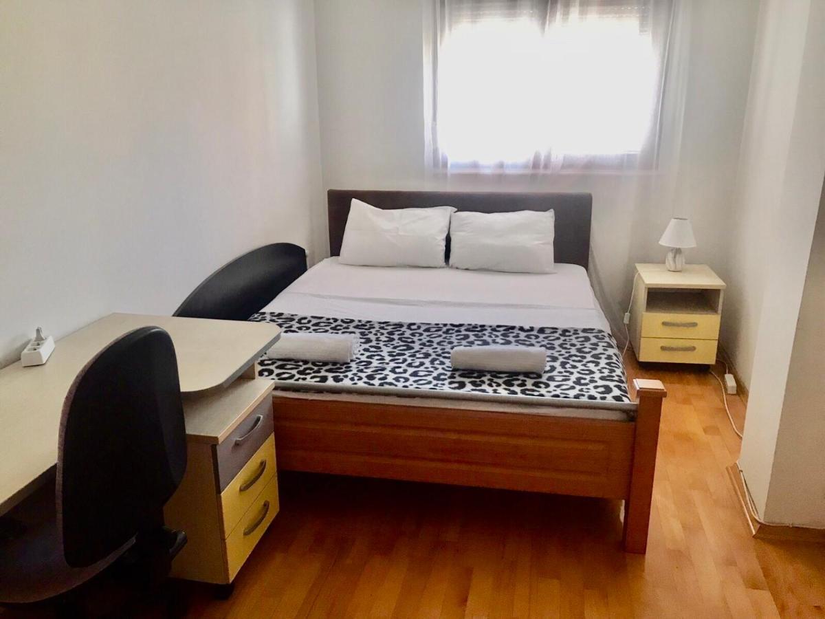 First Choice Apartment Skopje Buitenkant foto